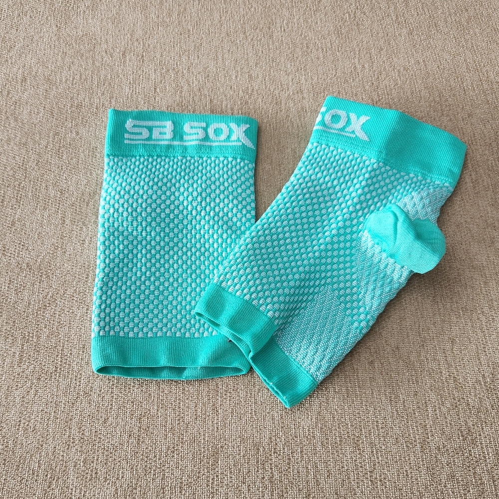 NWOT SB SOX Green Compression Socks.
